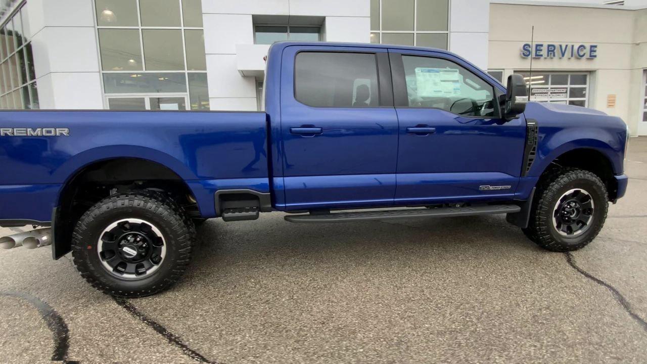 2026 Ford F-250 LARIAT Photo