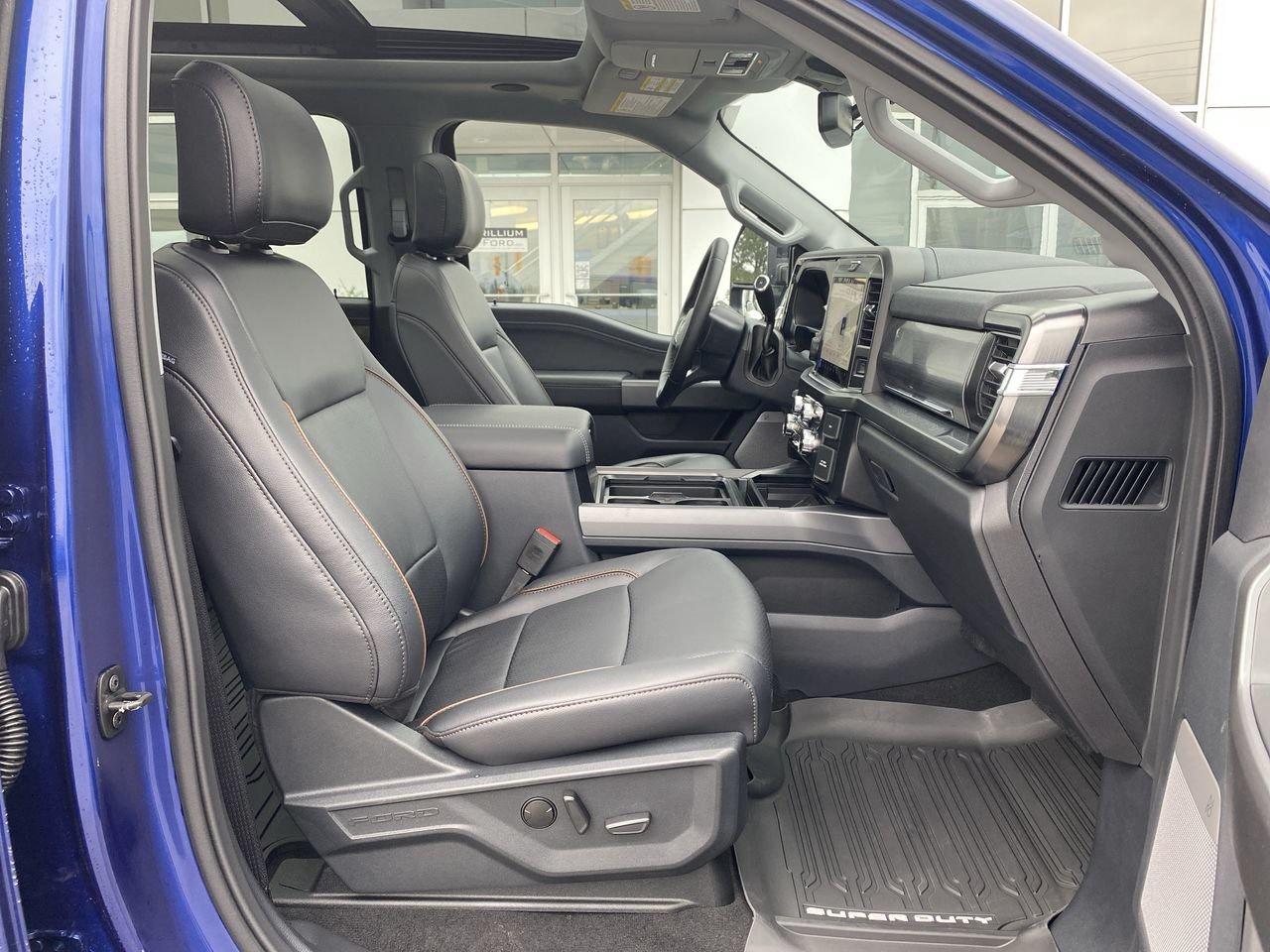 2026 Ford F-250 LARIAT Photo