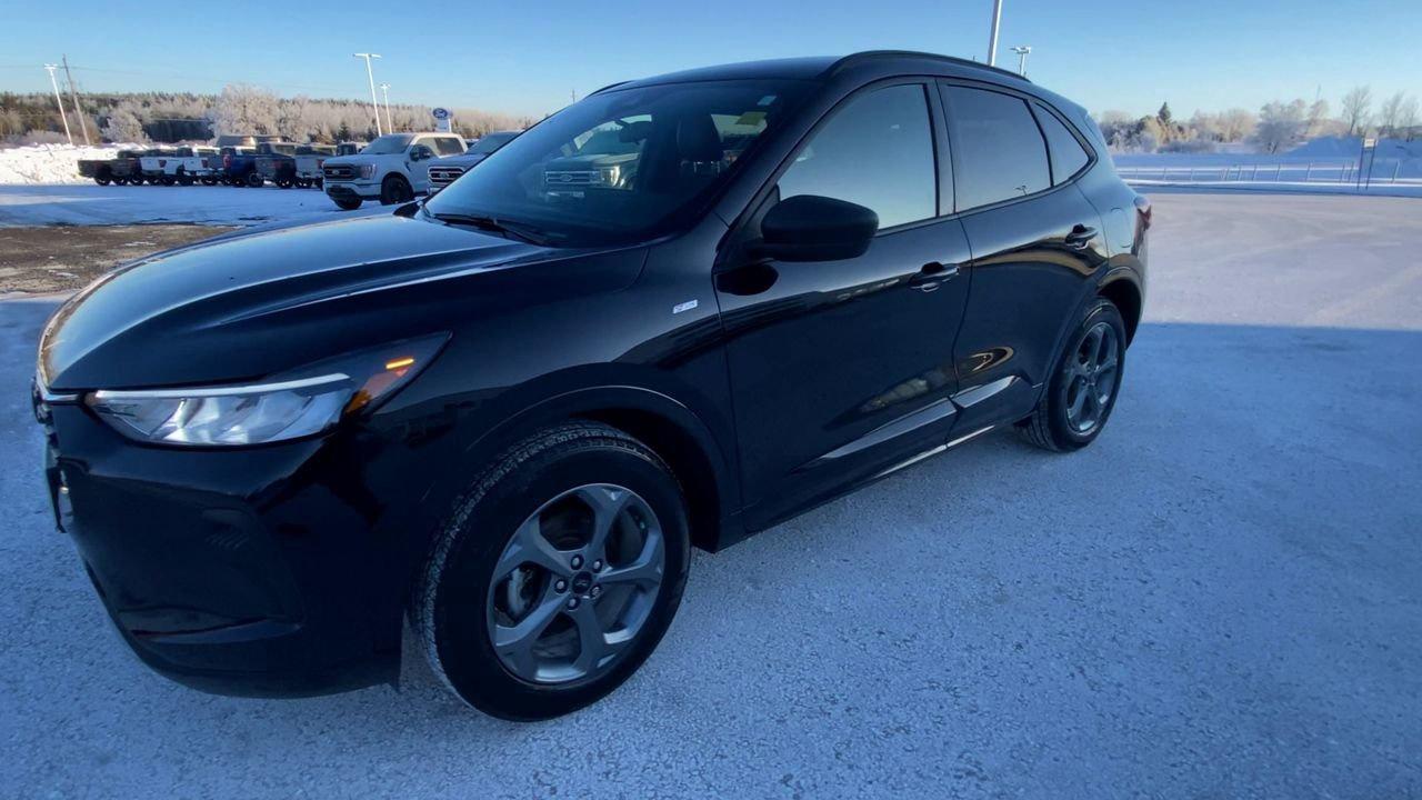 2024 Ford Escape ST-Line Photo