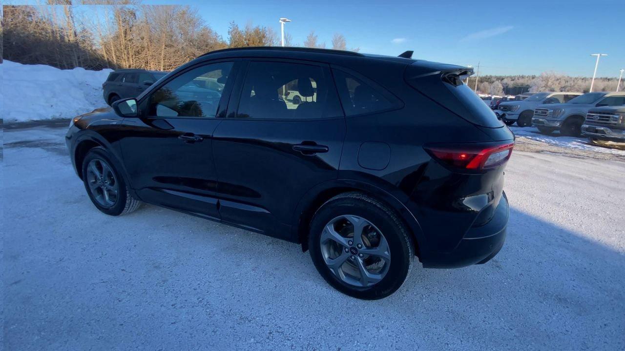 2024 Ford Escape ST-Line Photo