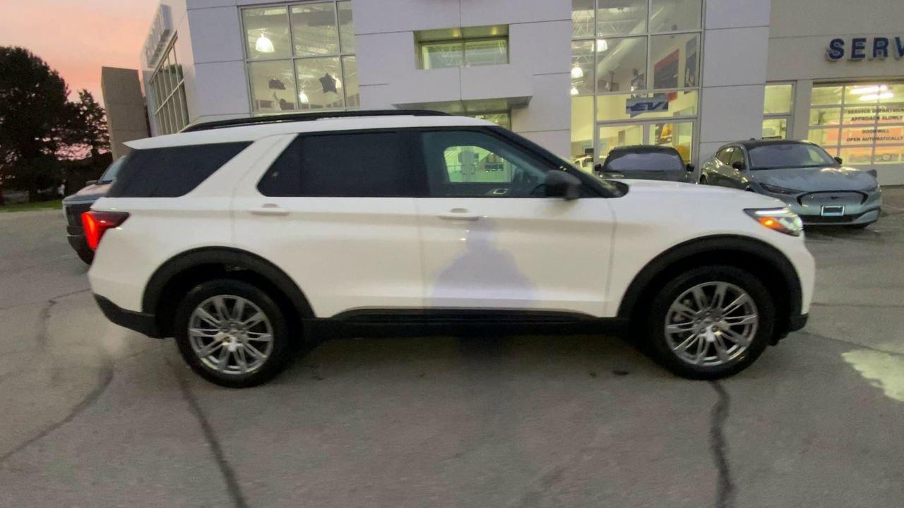 2026 Ford Explorer Active Photo