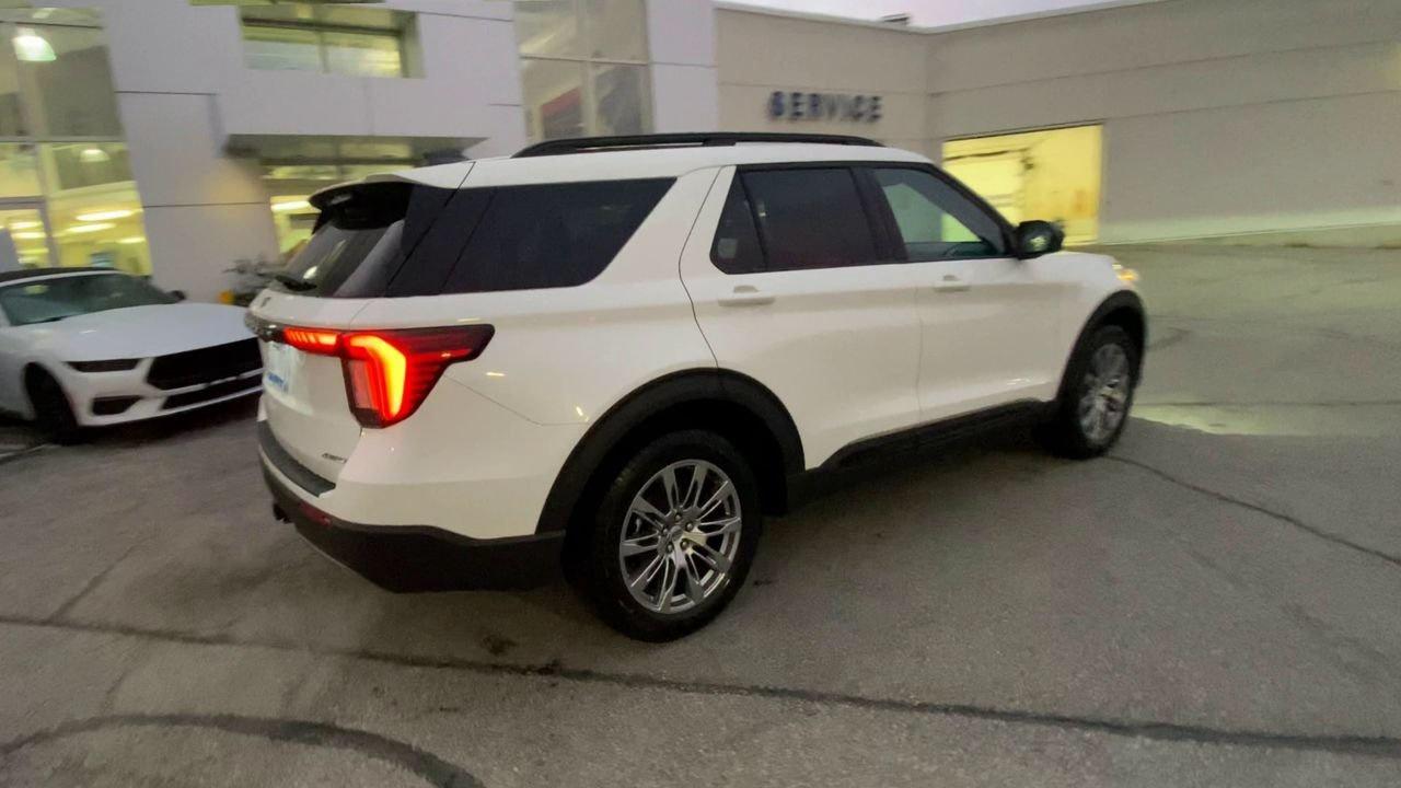 2026 Ford Explorer Active Photo
