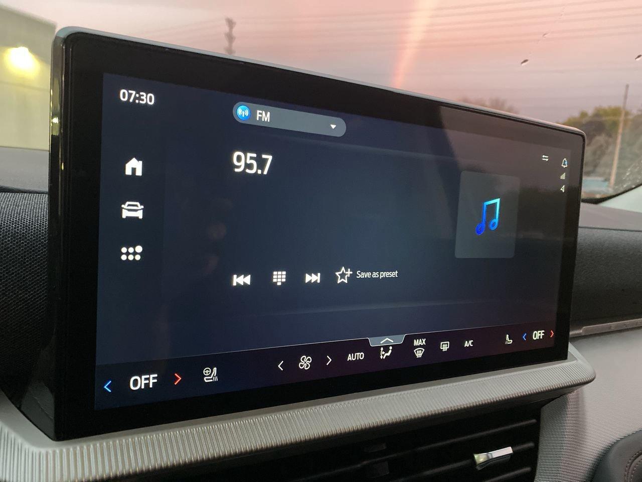 2026 Ford Explorer Active Photo