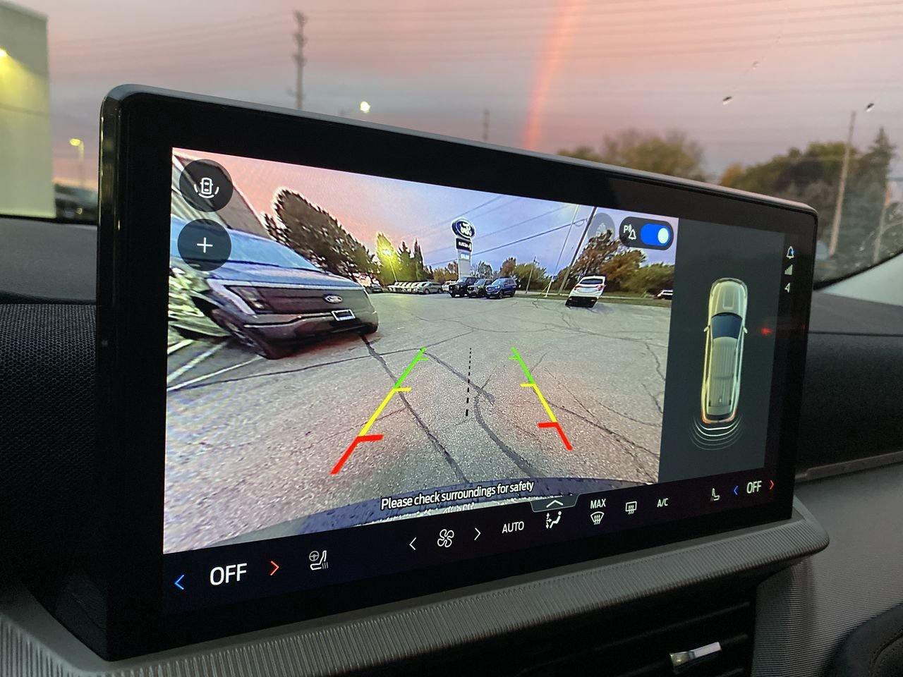 2026 Ford Explorer Active Photo