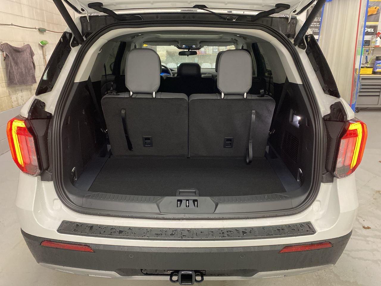 2026 Ford Explorer Active Photo