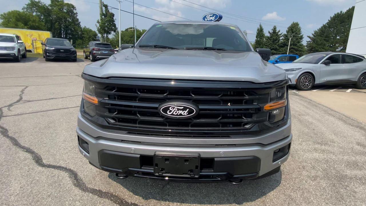 2025 Ford F-150 XLT Photo2