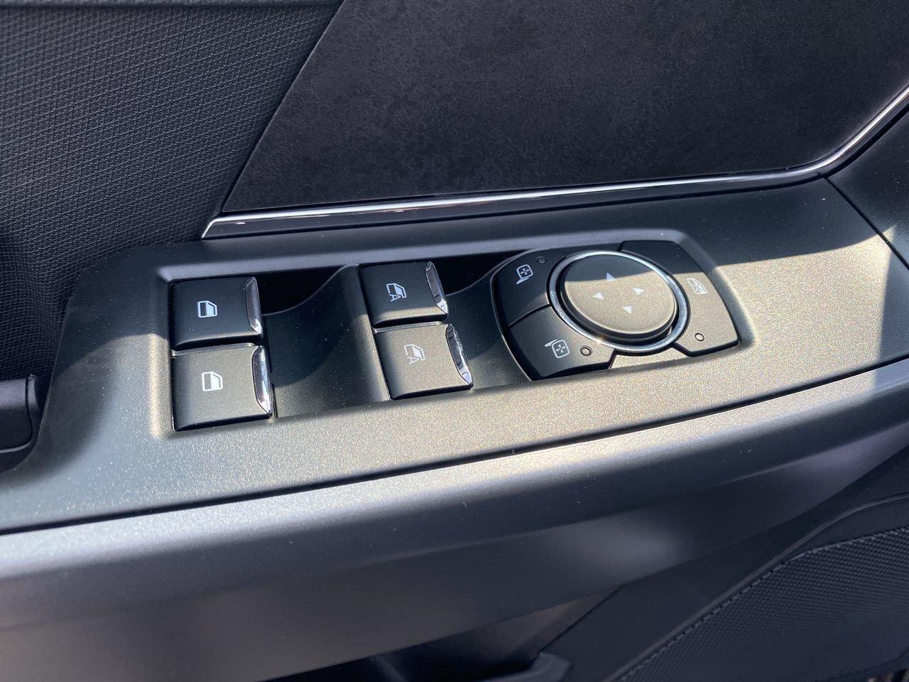 2025 Ford F-150 XLT Photo