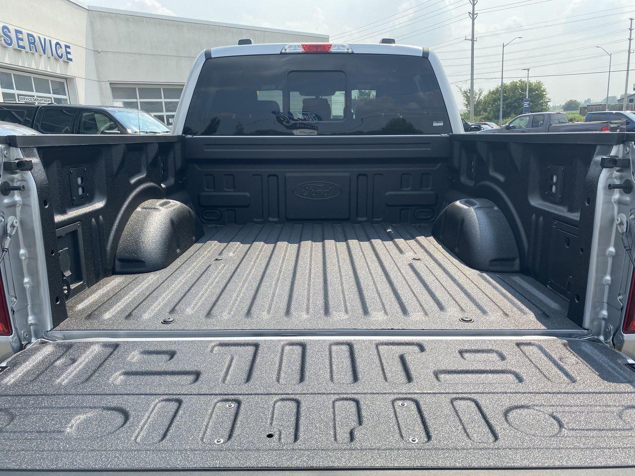 2025 Ford F-150 XLT Photo