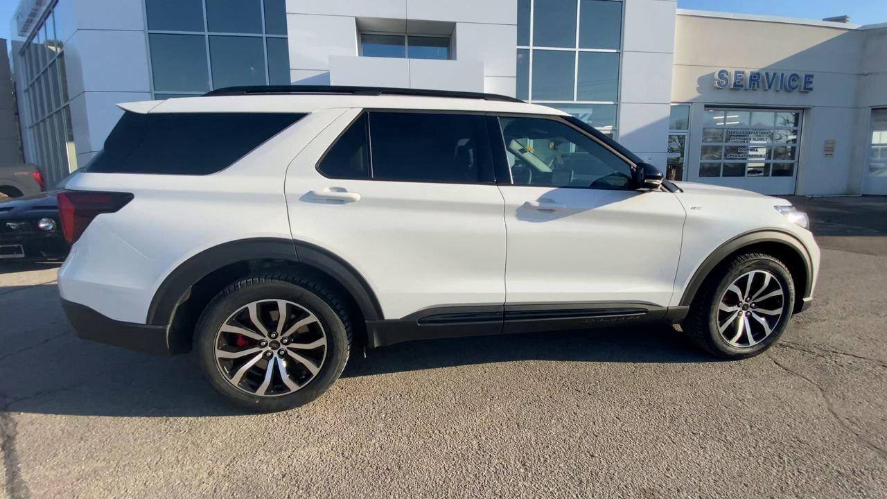 2026 Ford Explorer ST-Line Photo
