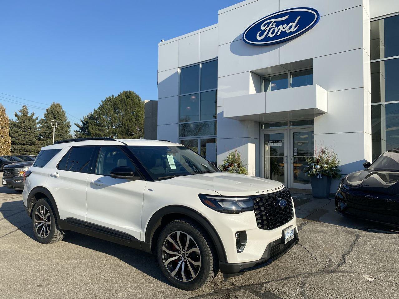 2026 Ford Explorer ST-Line Photo0
