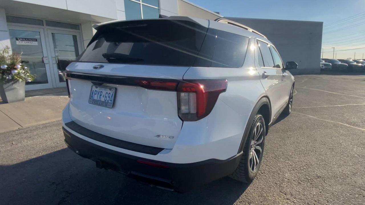 2026 Ford Explorer ST-Line Photo