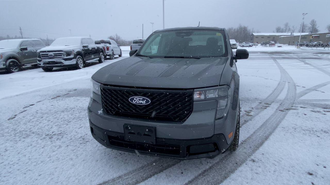 2026 Ford Maverick XLT Photo2