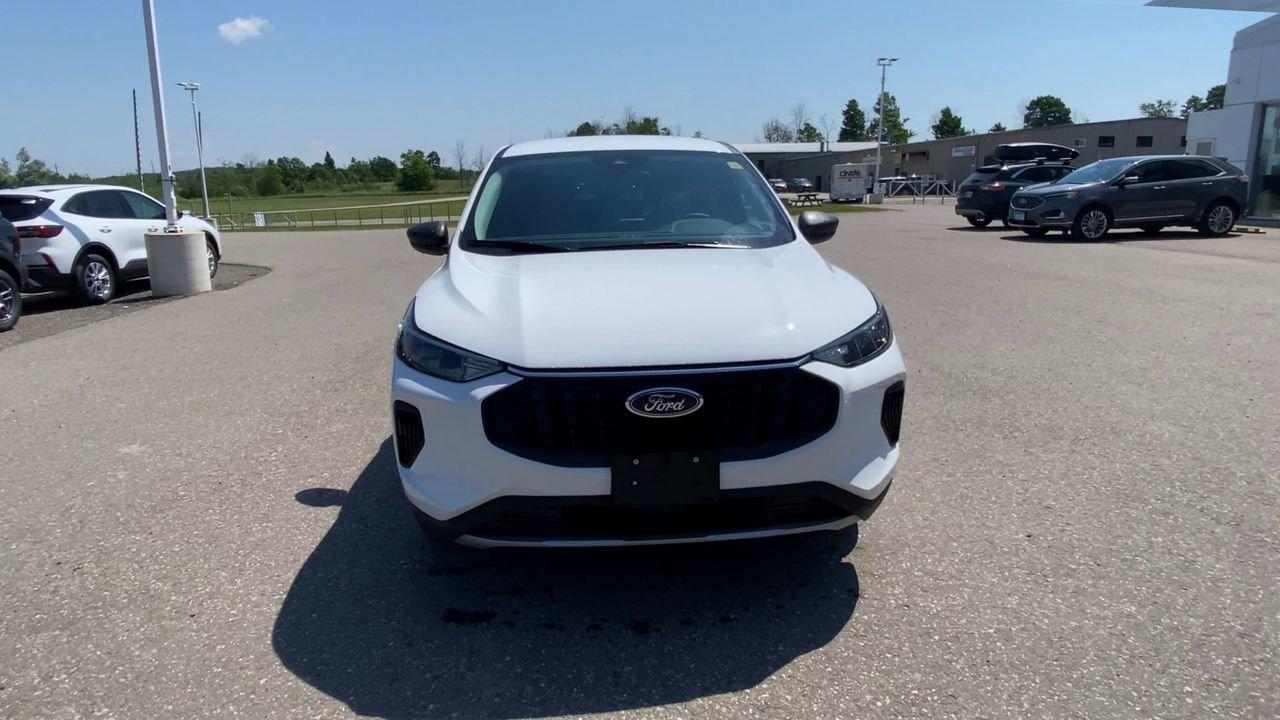 2025 Ford Escape Active Photo2