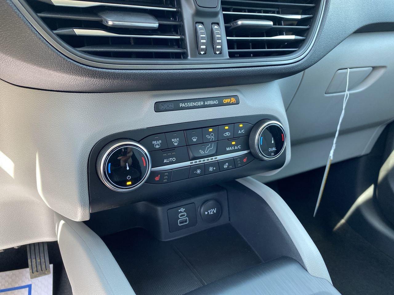 2025 Ford Escape Active Photo