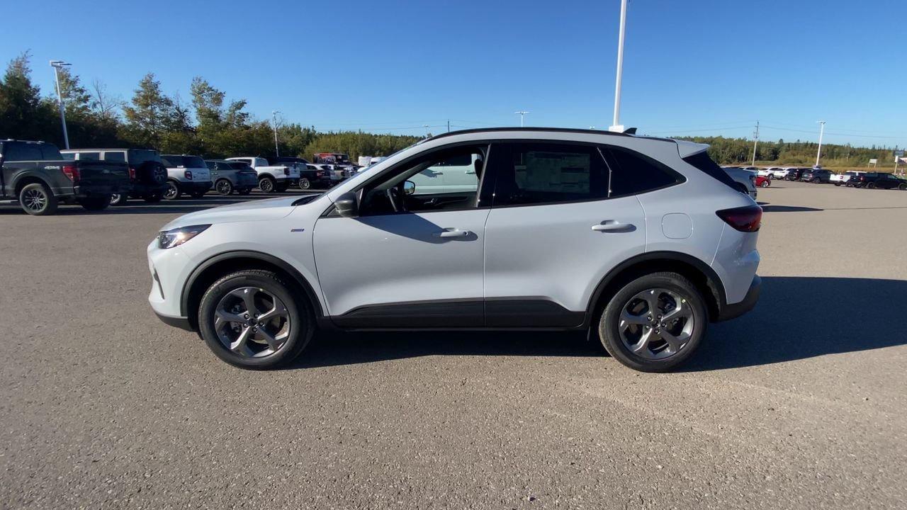 2026 Ford Escape ST-Line Photo