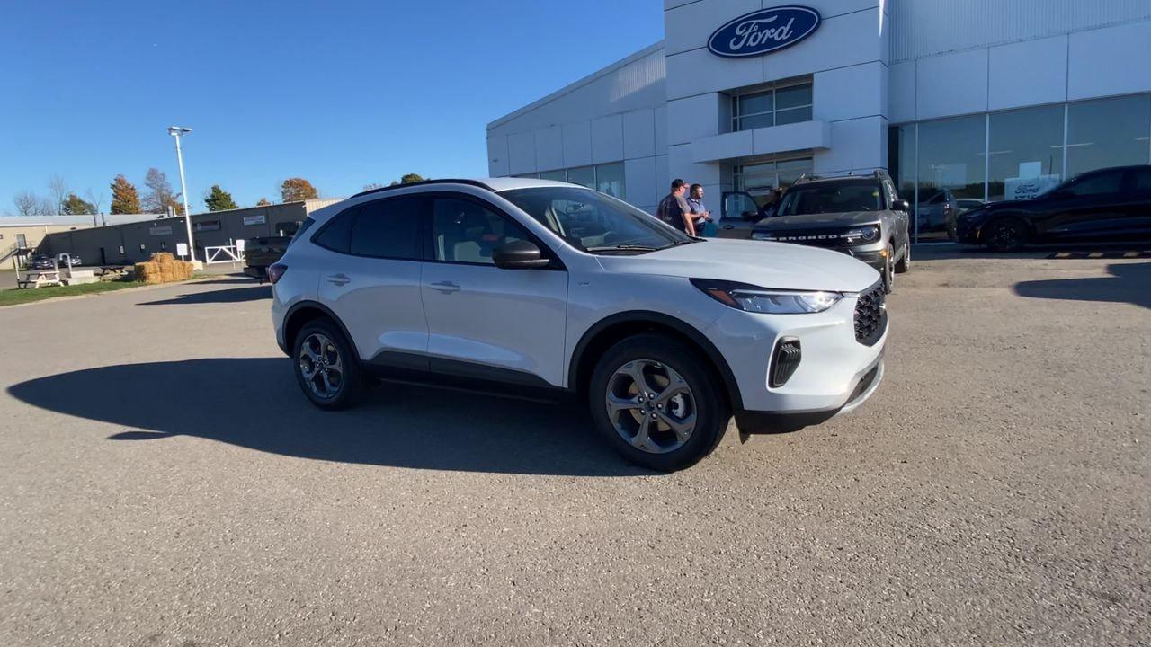 2026 Ford Escape ST-Line Photo