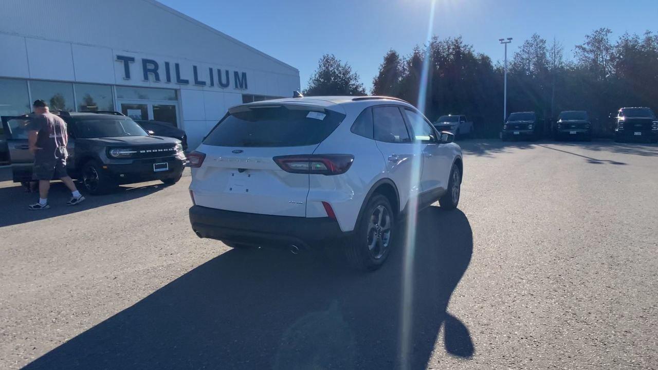 2026 Ford Escape ST-Line Photo