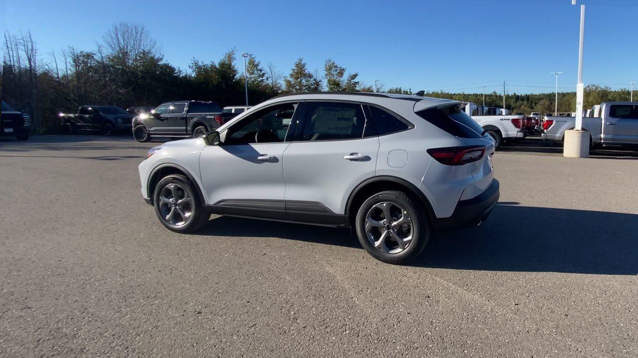 2026 Ford Escape ST-Line Photo