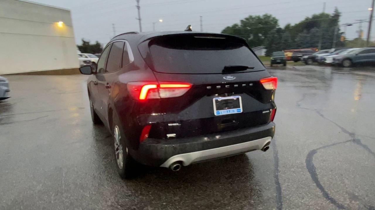 2021 Ford Escape SEL Photo