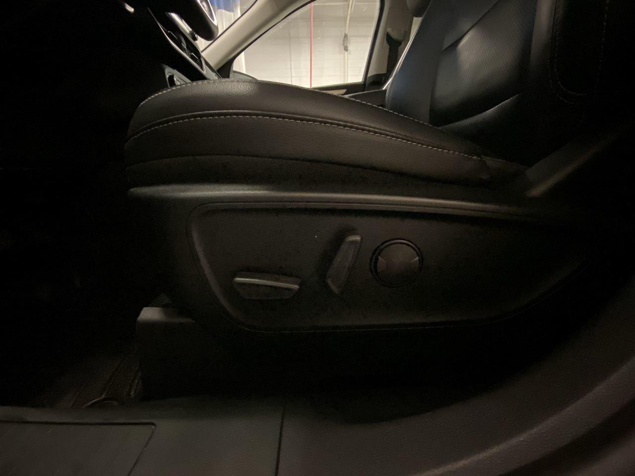 2021 Ford Escape SEL Photo