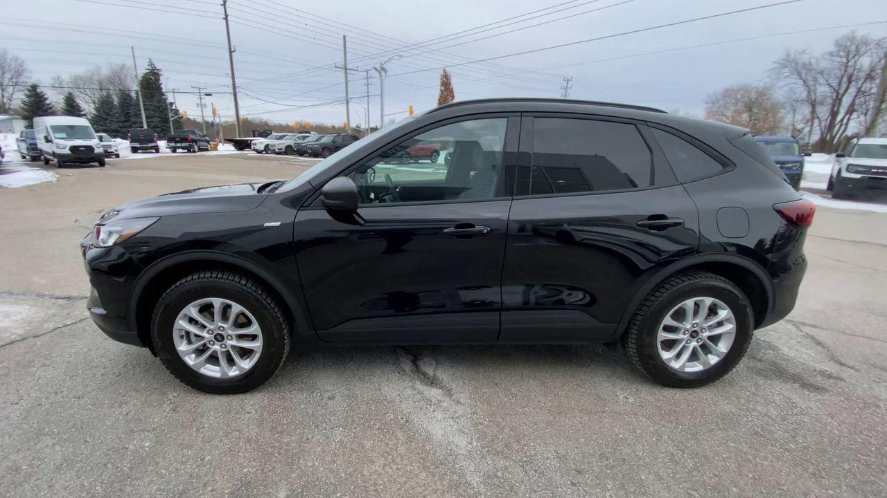 2025 Ford Escape ST-Line Photo