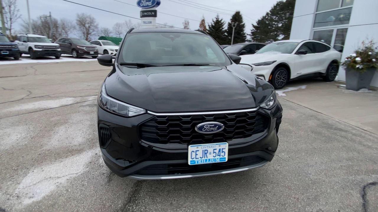 2025 Ford Escape ST-Line Photo