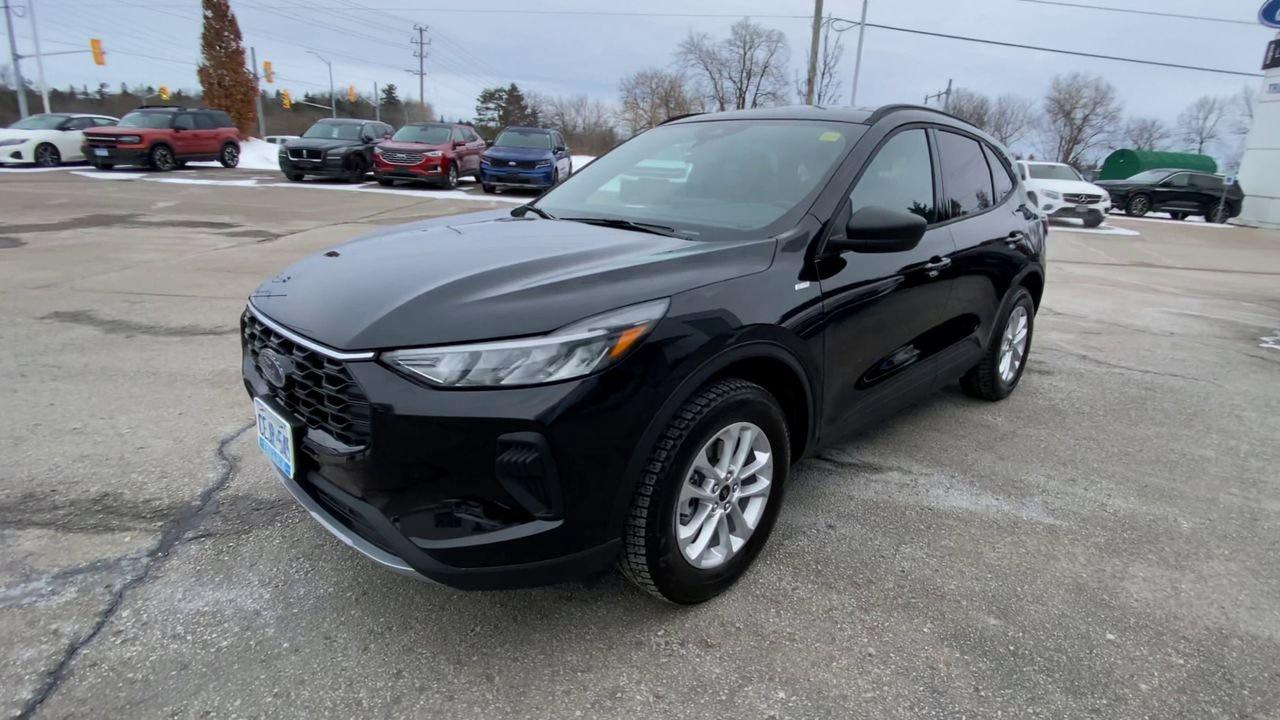 2025 Ford Escape ST-Line Photo3