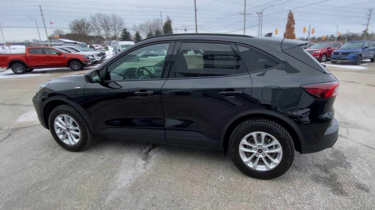 2025 Ford Escape ST-Line Photo