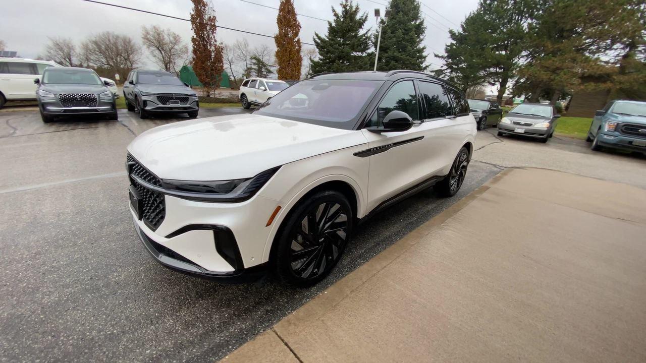 2024 Lincoln Nautilus Hybrid RESERVE Photo