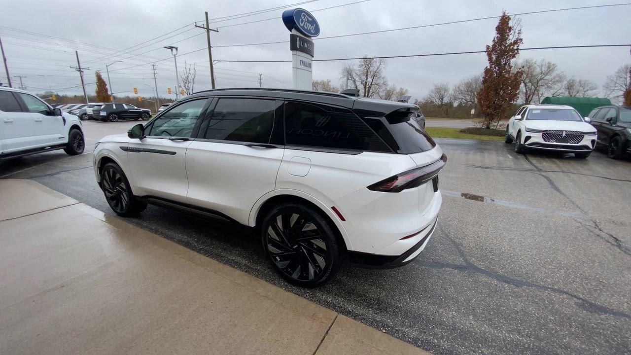 2024 Lincoln Nautilus Hybrid RESERVE Photo