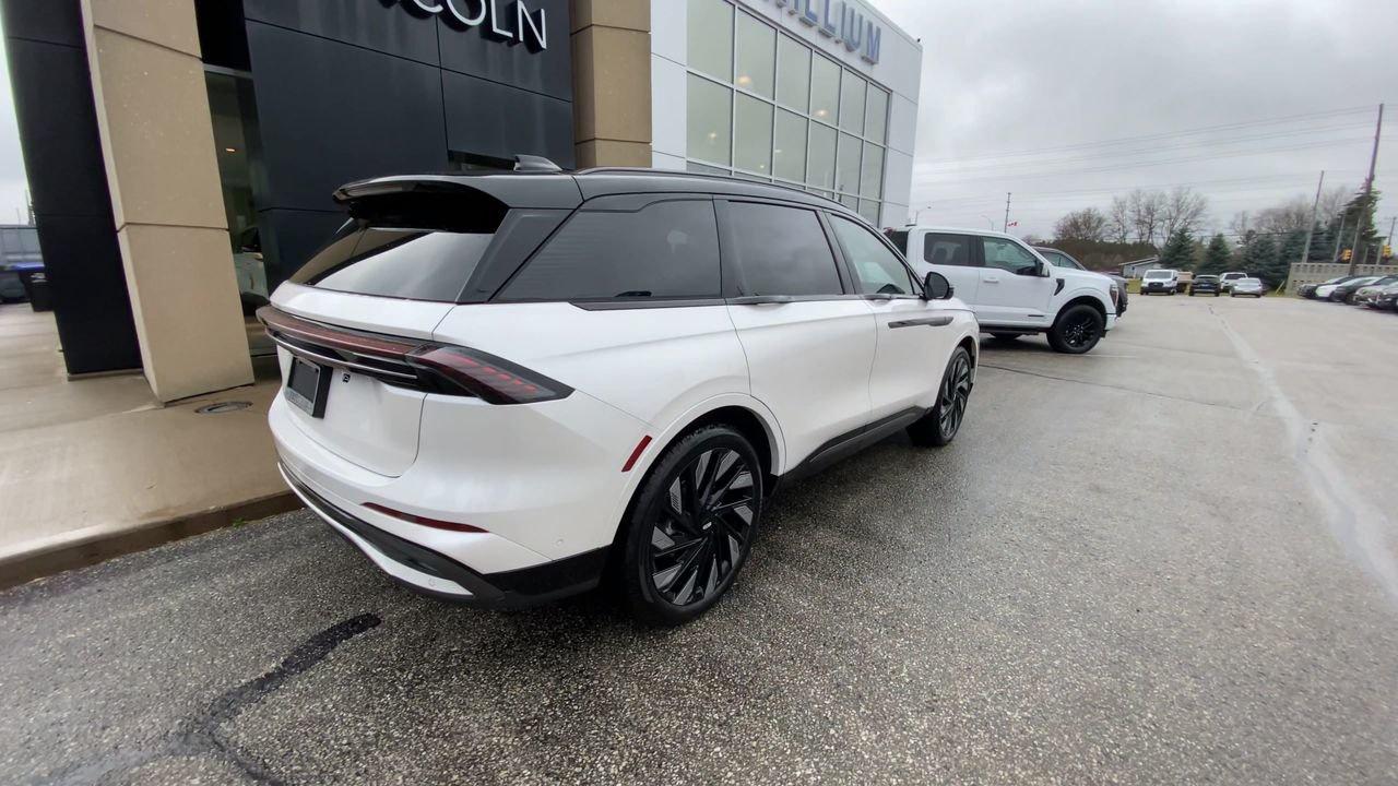 2024 Lincoln Nautilus Hybrid RESERVE Photo