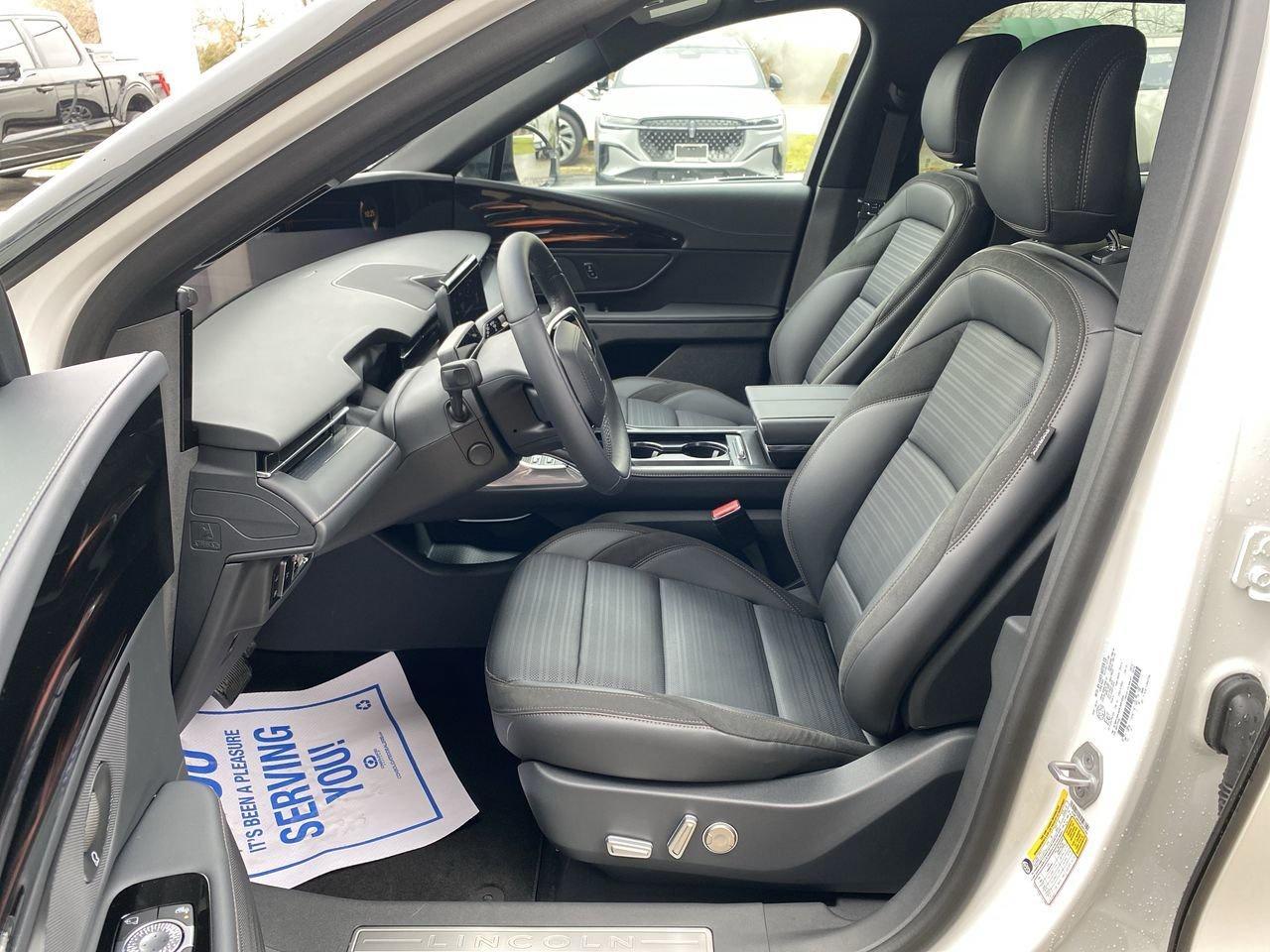 2024 Lincoln Nautilus Hybrid RESERVE Photo