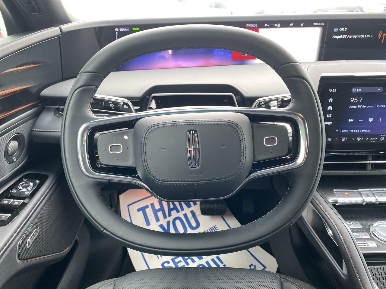 2024 Lincoln Nautilus Hybrid RESERVE Photo