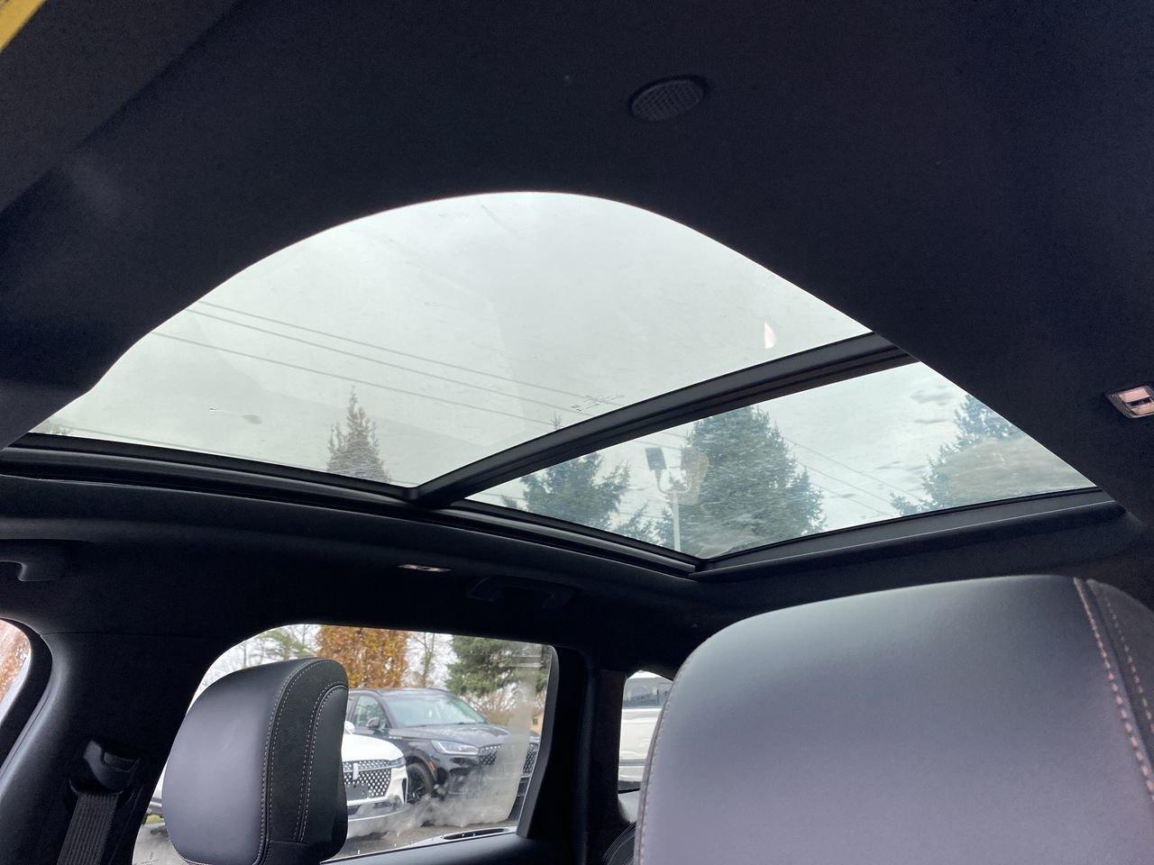 2024 Lincoln Nautilus Hybrid RESERVE Photo