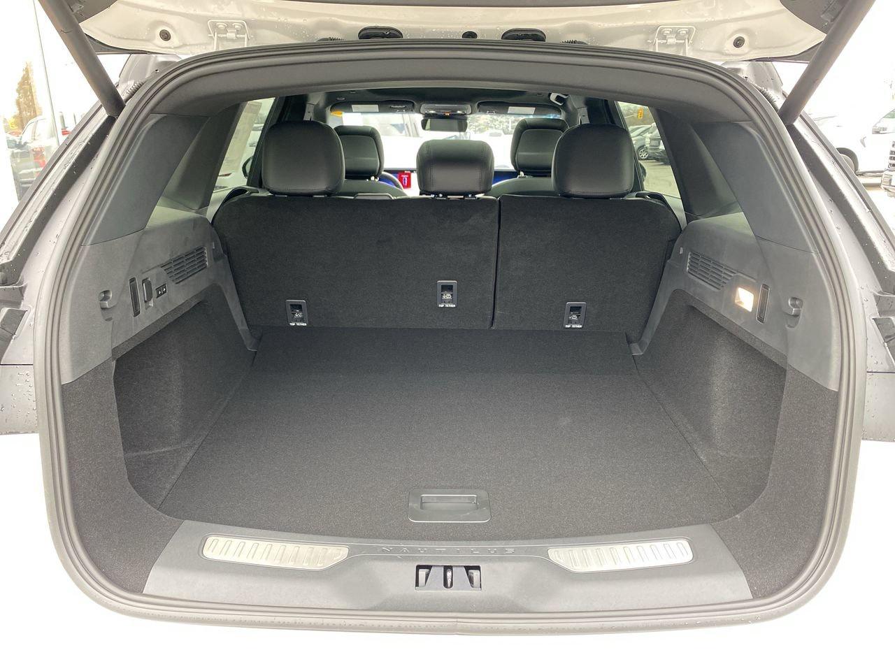 2024 Lincoln Nautilus Hybrid RESERVE Photo