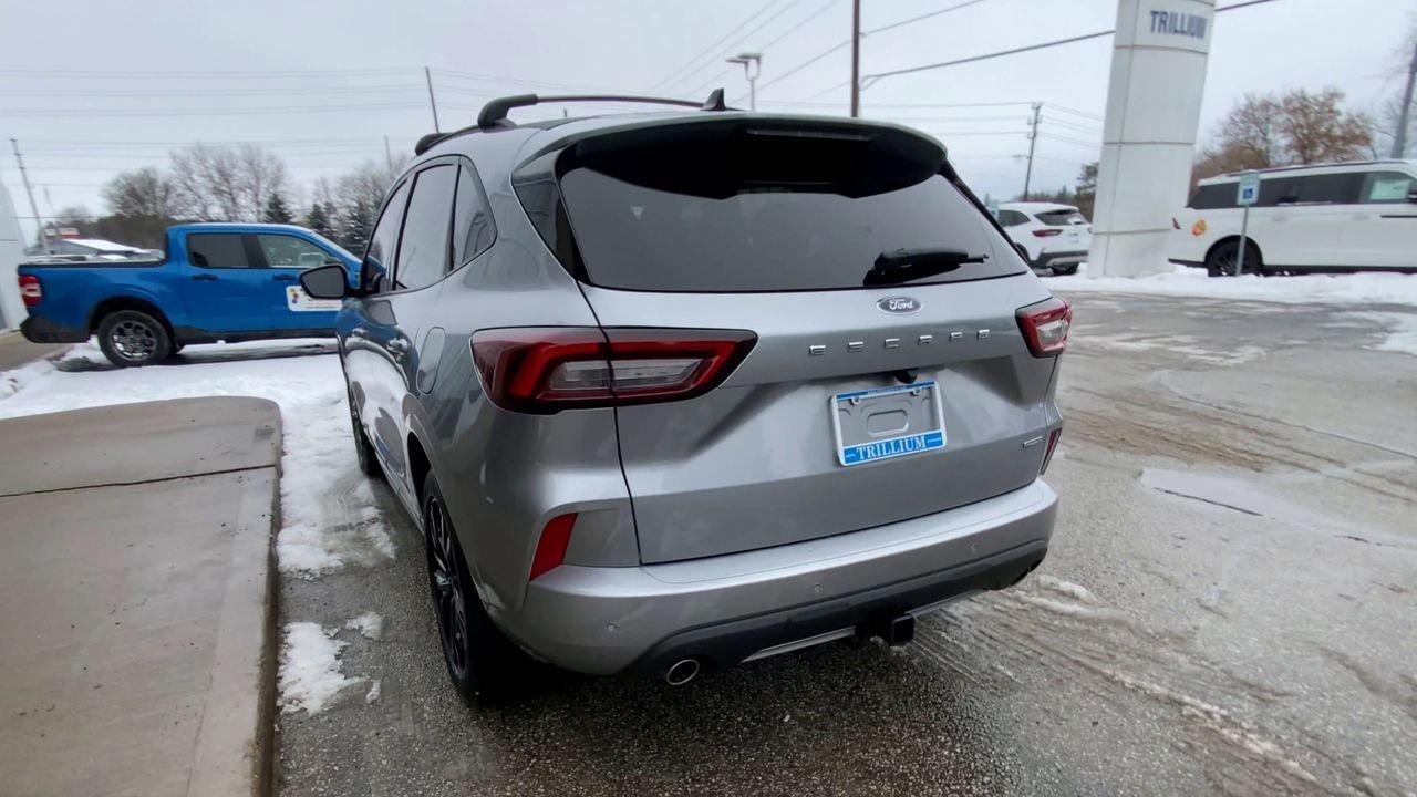 2023 Ford Escape ST-Line Elite Photo