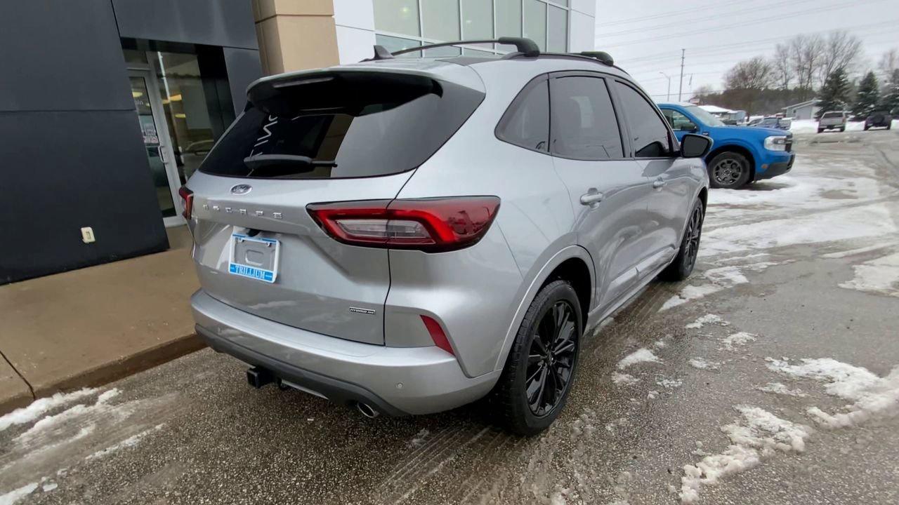 2023 Ford Escape ST-Line Elite Photo
