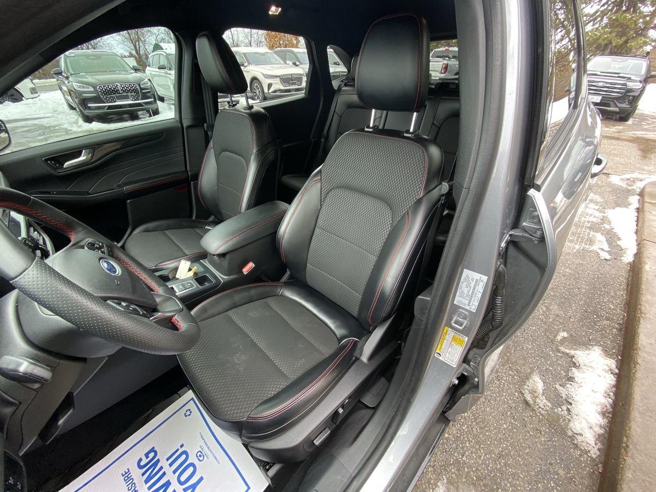 2023 Ford Escape ST-Line Elite Photo