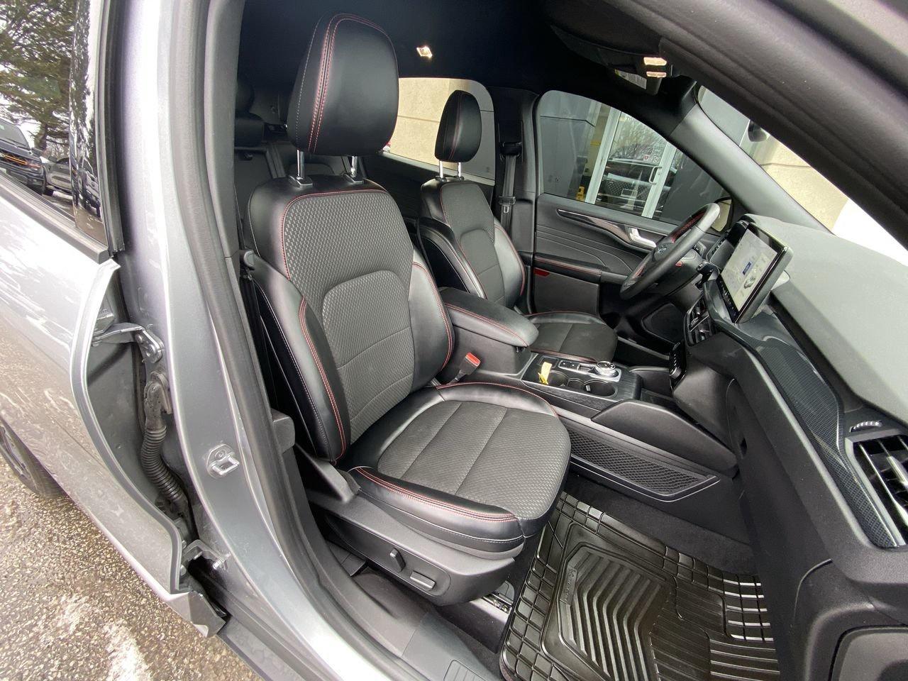 2023 Ford Escape ST-Line Elite Photo