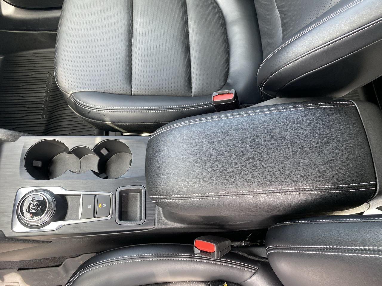 2024 Ford Escape Platinum Photo