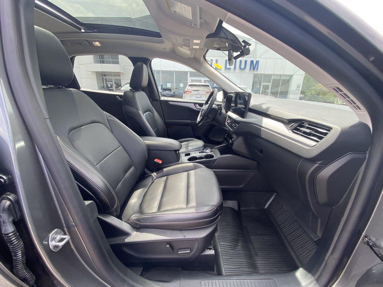 2024 Ford Escape Platinum Photo