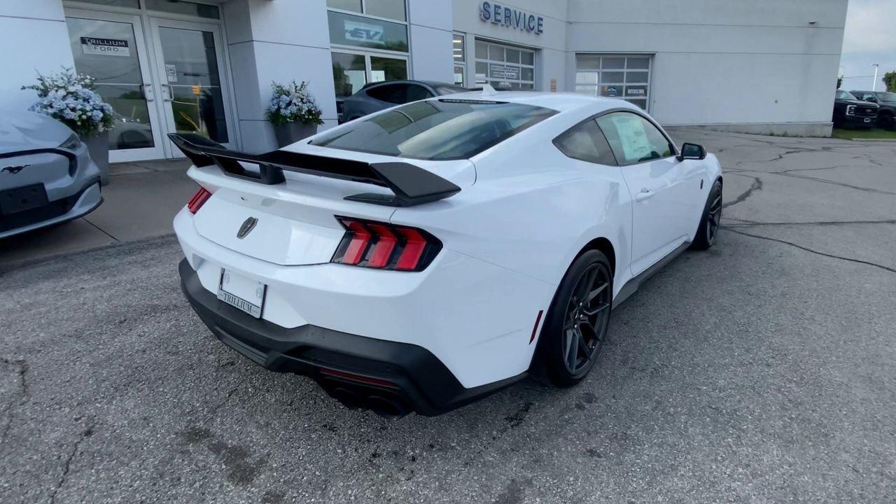 2025 Ford Mustang Fastback DARK HORSE PREMIUM Photo
