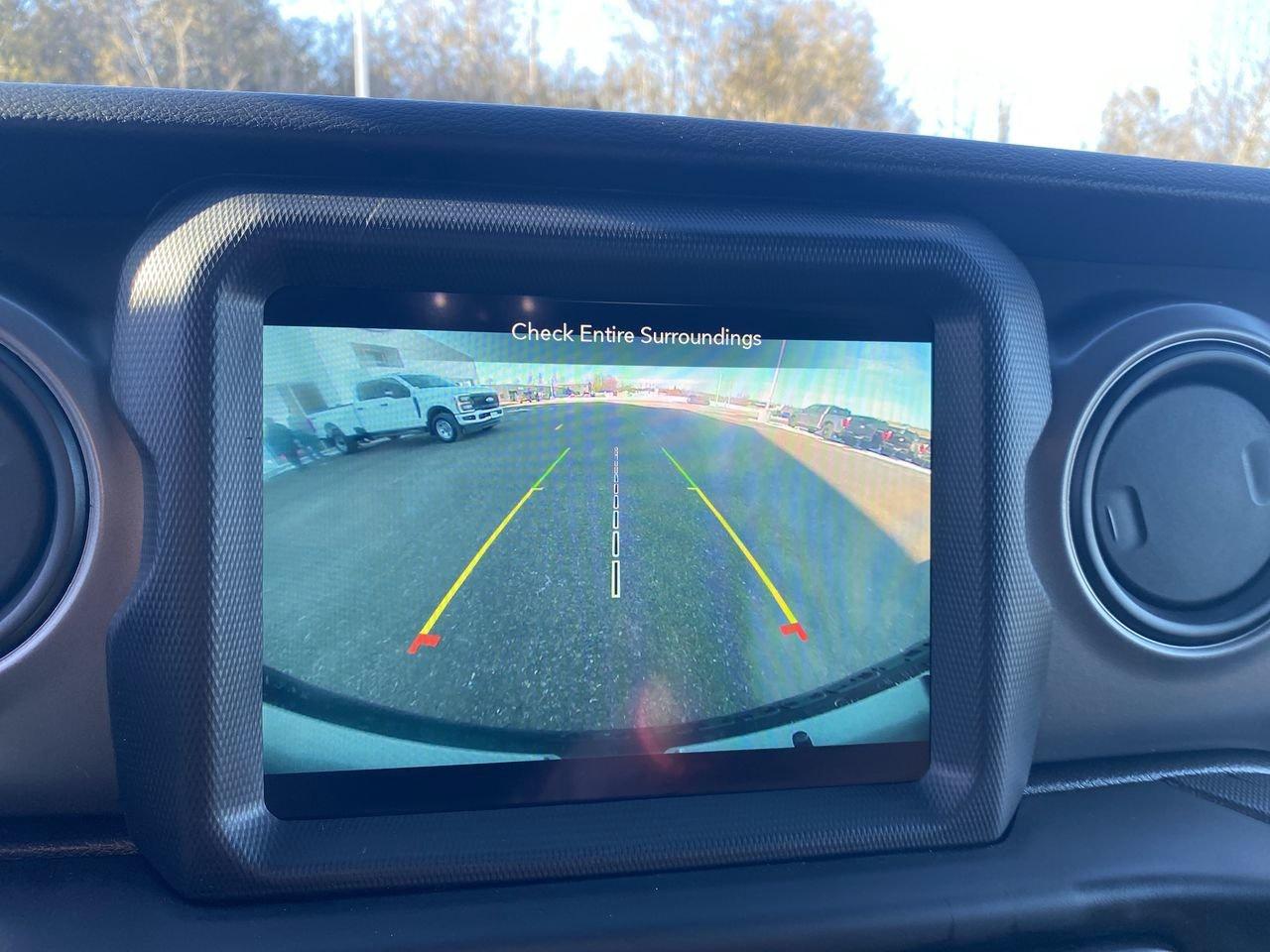 2023 Jeep Wrangler Sport S Photo