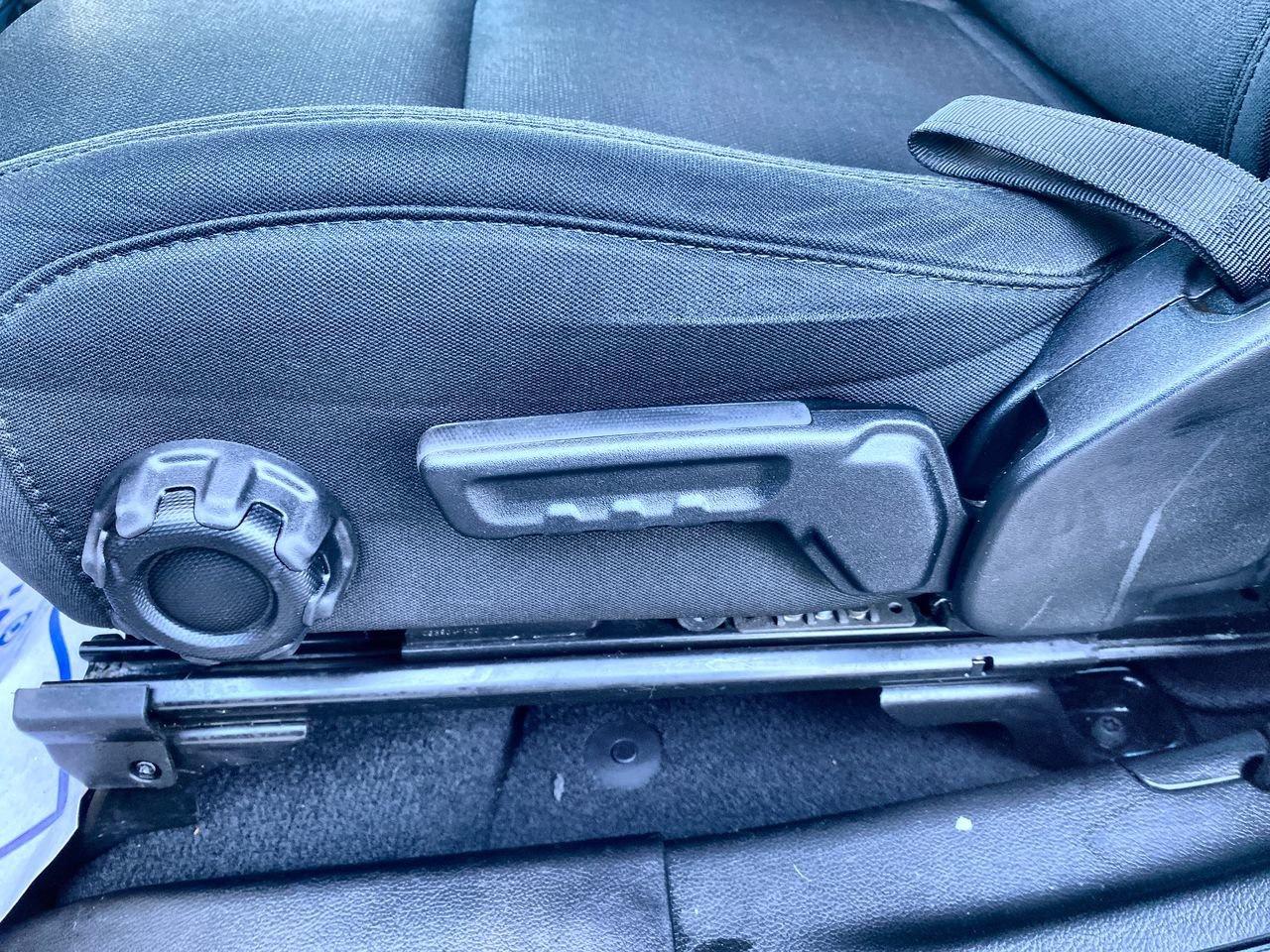 2023 Jeep Wrangler Sport S Photo