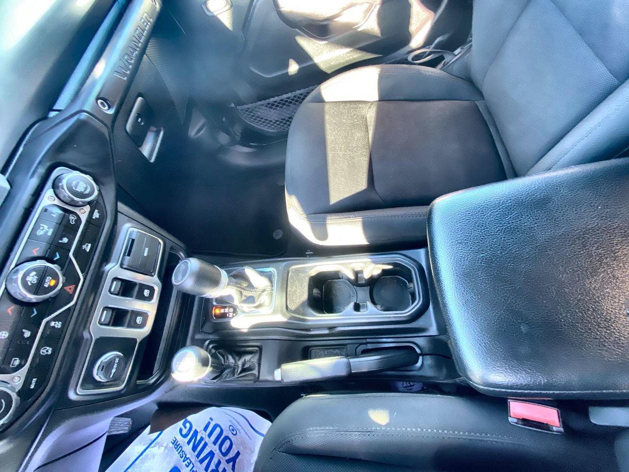 2023 Jeep Wrangler Sport S Photo