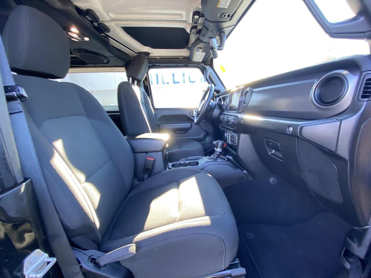 2023 Jeep Wrangler Sport S Photo