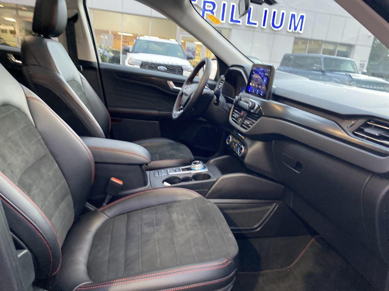 2022 Ford Escape SEL Photo