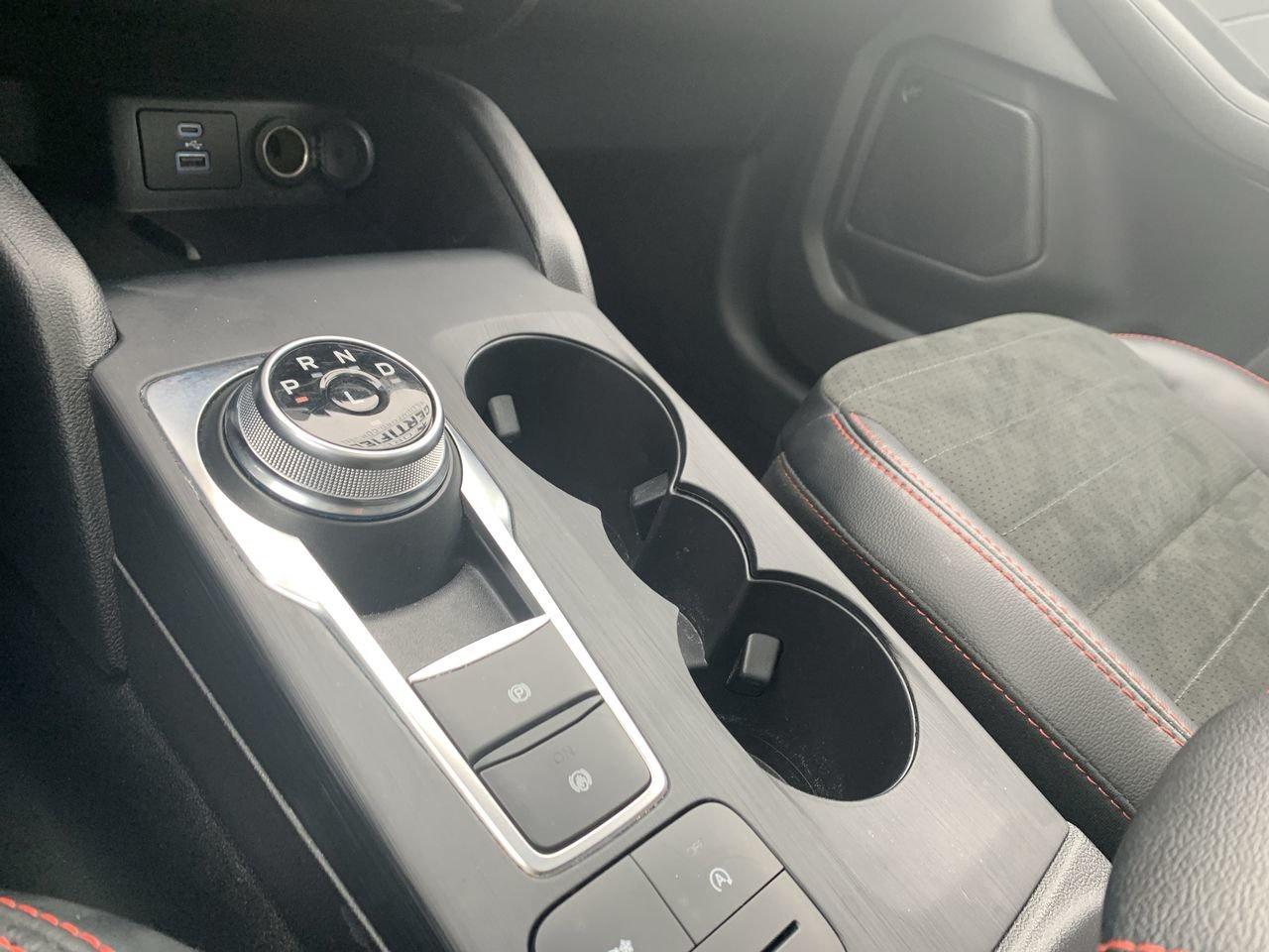 2022 Ford Escape SEL Photo