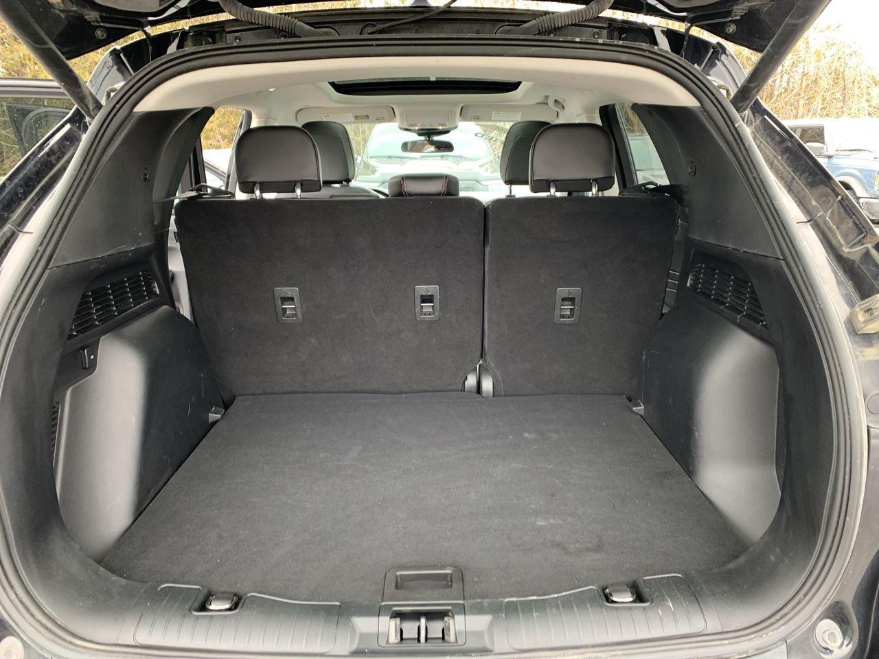 2022 Ford Escape SEL Photo