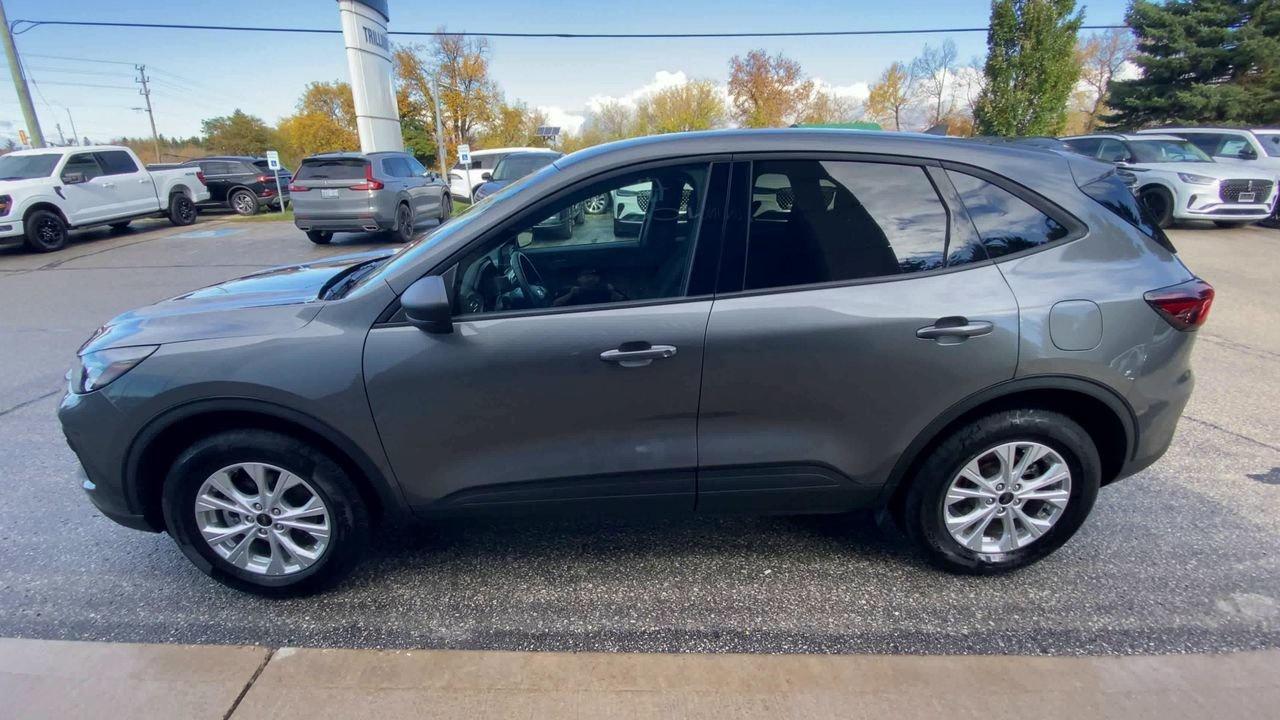 2025 Ford Escape Active Photo